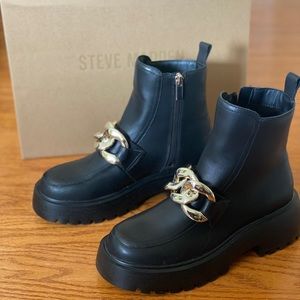 Steve Madden Black Leather Combat Boots with buckle